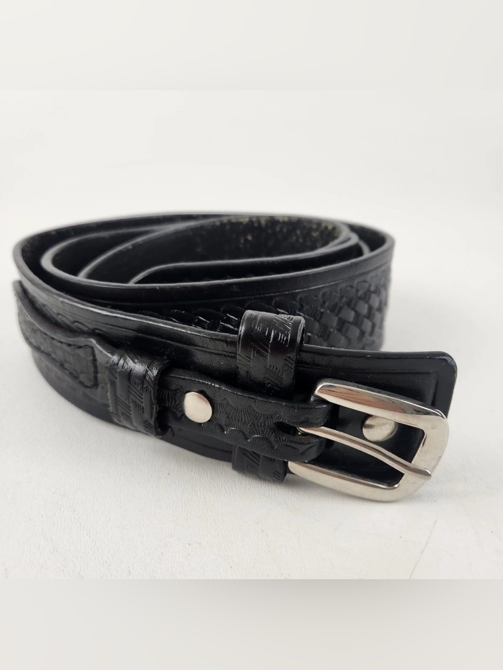 Cabela's Black Woven Leather Men's Belt with Silver Buckle